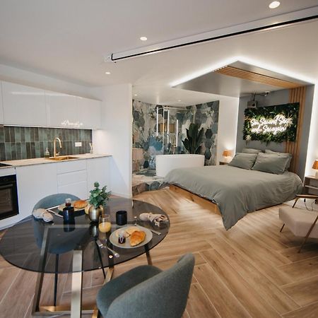 Love & Sunsets Suite Sausset-les-Pins Eksteriør billede