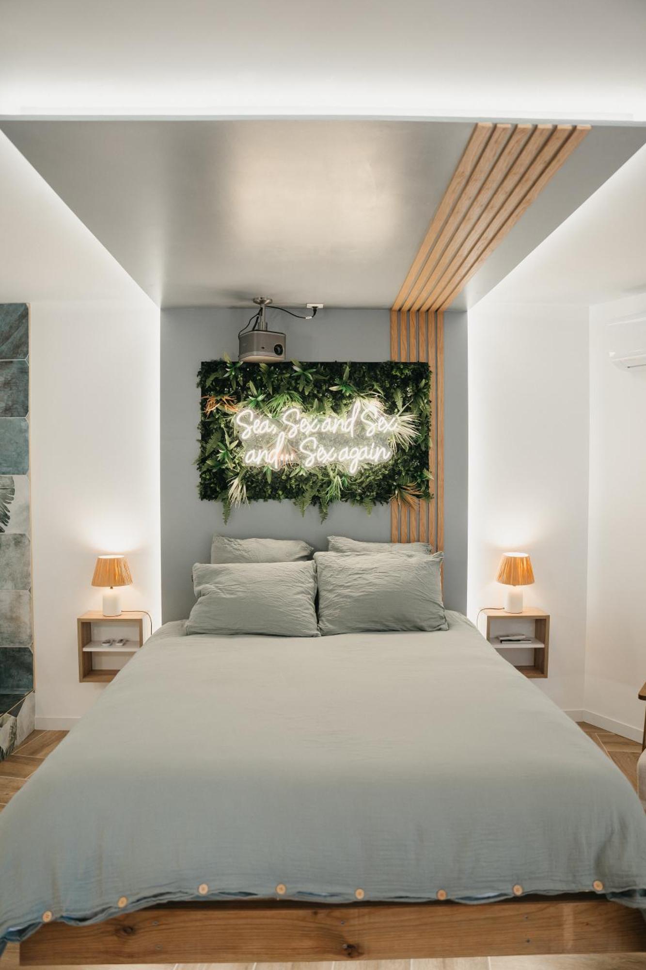 Love & Sunsets Suite Sausset-les-Pins Eksteriør billede